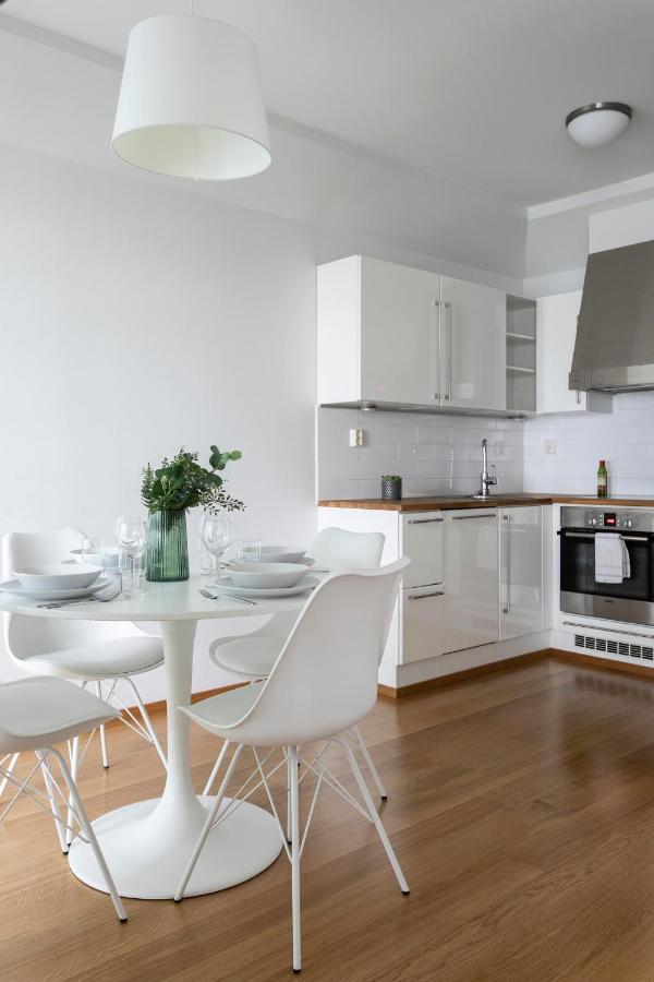 2Ndhomes Luxury Kamppi Center Apartment With Spa And Terrace Helsingfors Exteriör bild